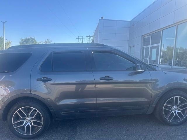 2016 Ford Explorer Sport
