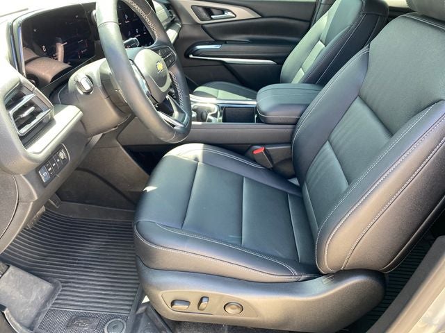 2025 Chevrolet Traverse LT 2LT
