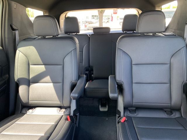 2025 Chevrolet Traverse LT 2LT