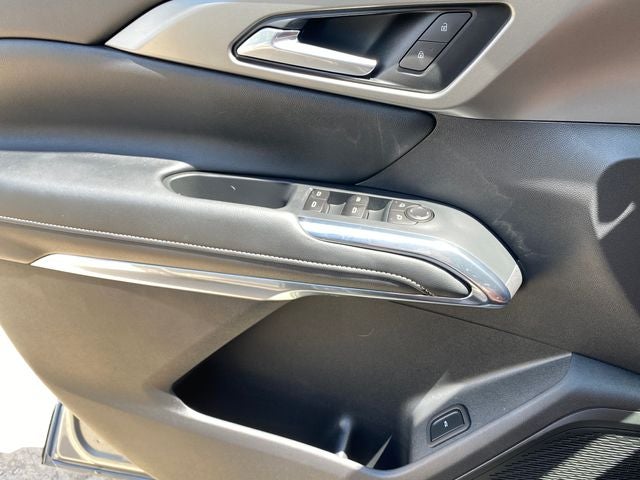 2025 Chevrolet Traverse LT 2LT