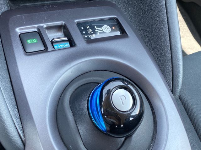 2025 Nissan Leaf S
