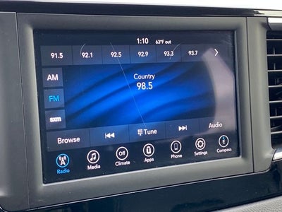 2021 Chrysler Voyager LXI