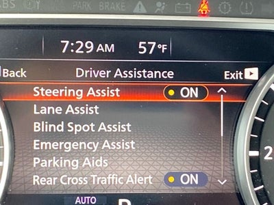 2025 Nissan Pathfinder SV