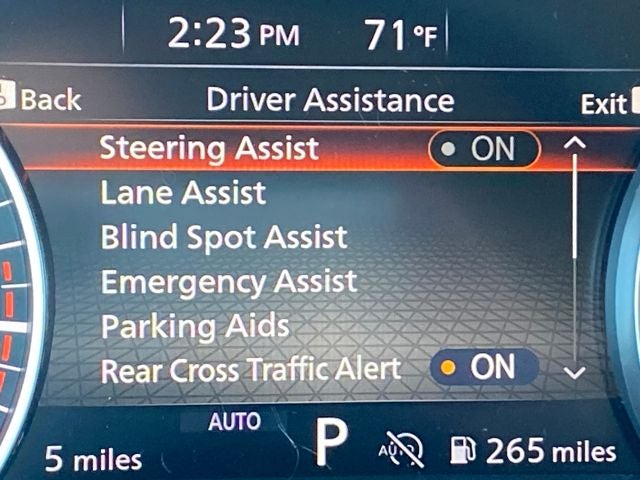 2025 Nissan Pathfinder SV