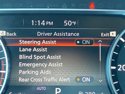 2025 Nissan Pathfinder SV