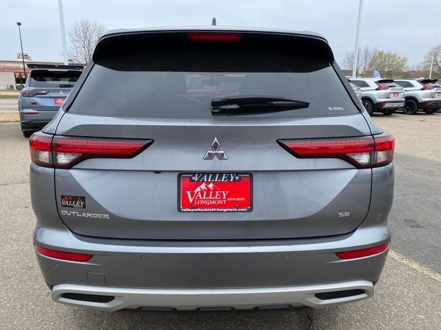 2024 Mitsubishi Outlander SE