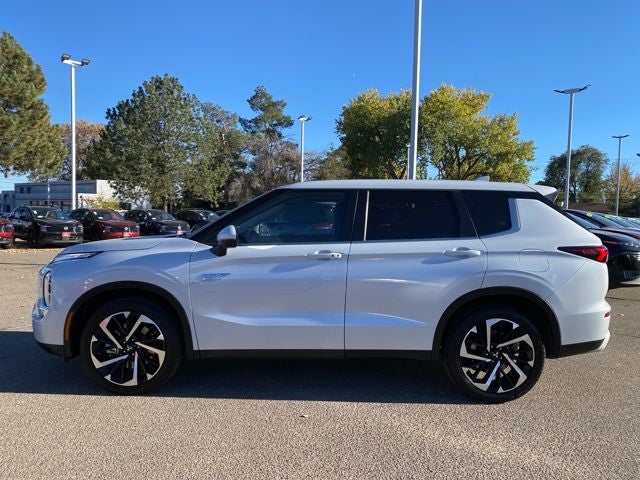 2024 Mitsubishi Outlander PHEV SE