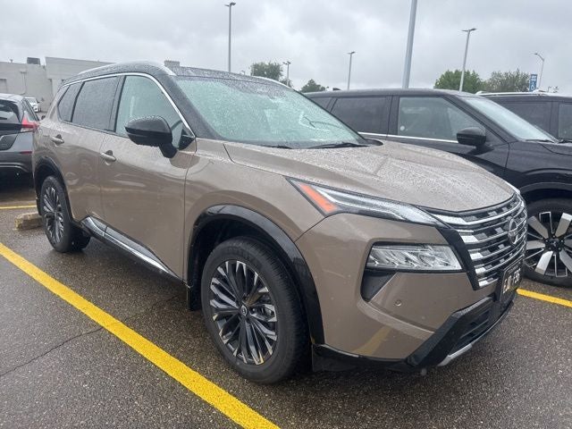 2024 Nissan Rogue Platinum AWD's photo
