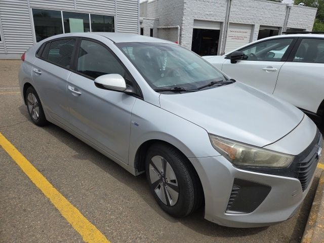 2017 Hyundai Ioniq 1.6 Blue Hybrid DCT's photo
