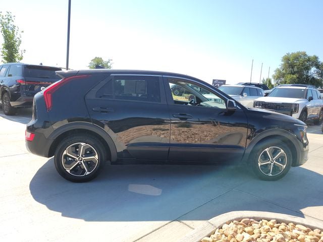 2023 Kia Niro LX