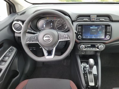 2025 Nissan Versa 1.6 SR