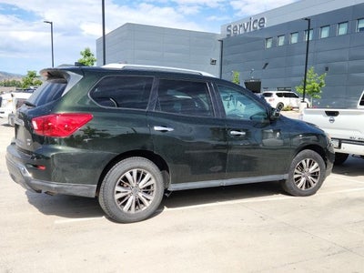 2019 Nissan Pathfinder SV