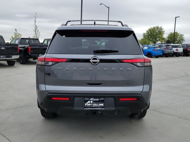 2026 Nissan Pathfinder SV