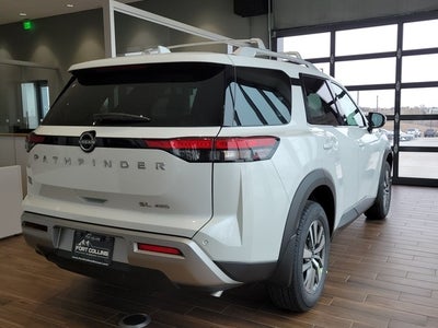 2025 Nissan Pathfinder SL
