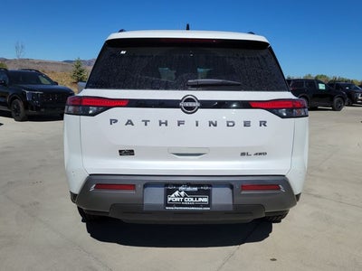 2026 Nissan Pathfinder SL