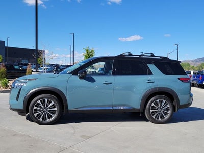 2026 Nissan Pathfinder Platinum