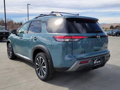 2026 Nissan Pathfinder Platinum