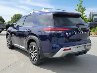 2023 Nissan Pathfinder Platinum