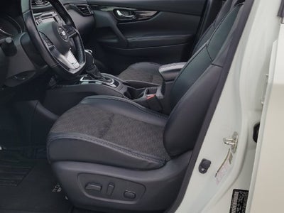 2022 Nissan Rogue Sport SV
