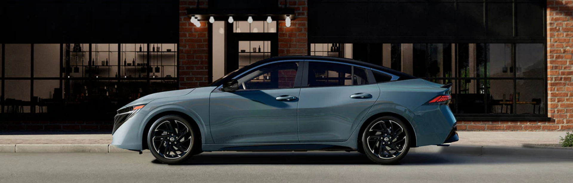 Nissan Sedan
